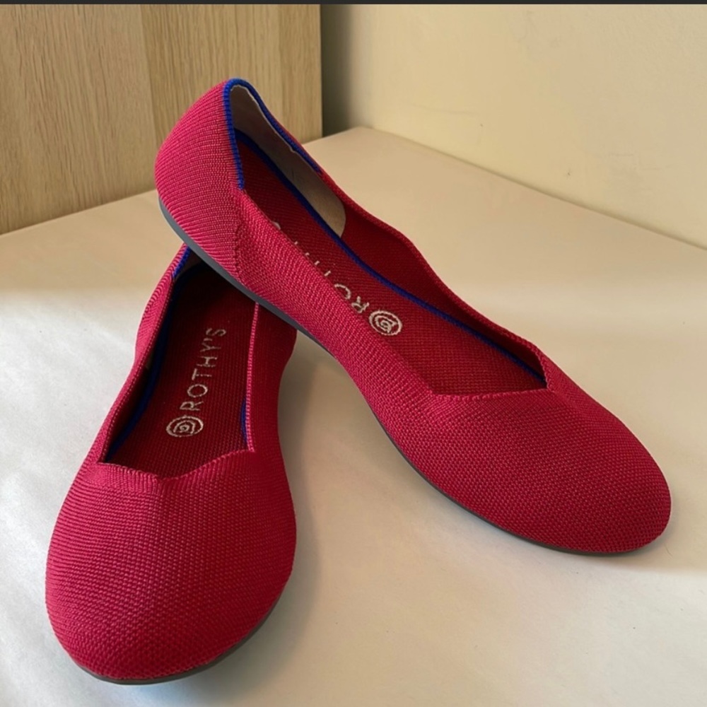 Rothy’s red flat